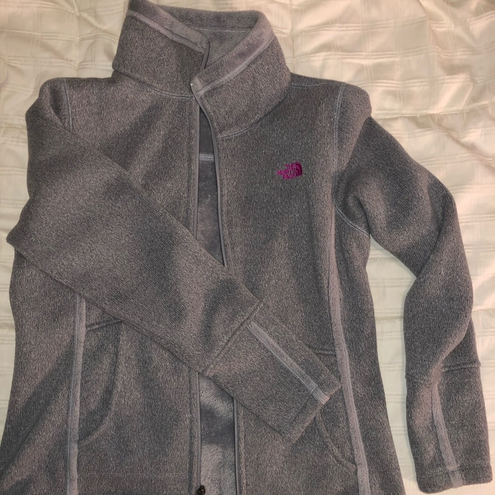 Women’s north face grey fleece sweater